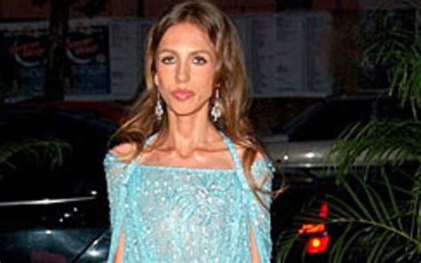 Versace heiress battling anorexia .